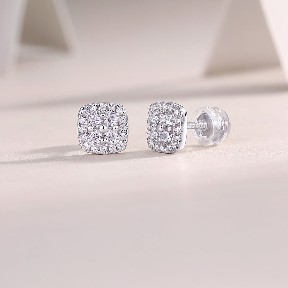 Fashionable Luxurious Jewelry Set with Moissanite 925 Sterling Silver