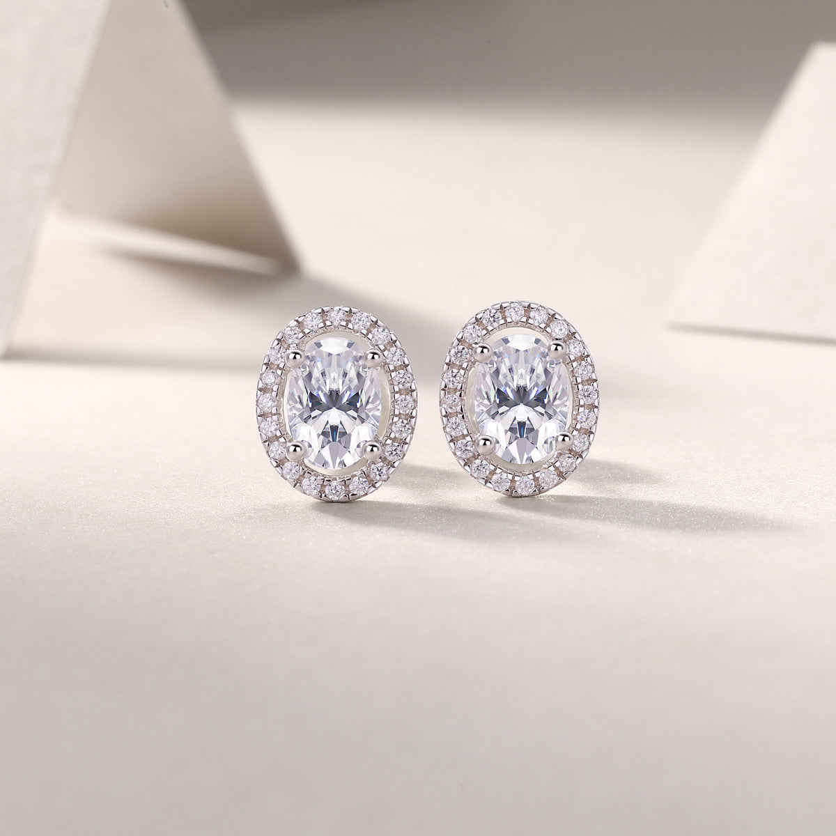 Fashionable Luxurious Jewelry Set with Moissanite 925 Sterling Silver