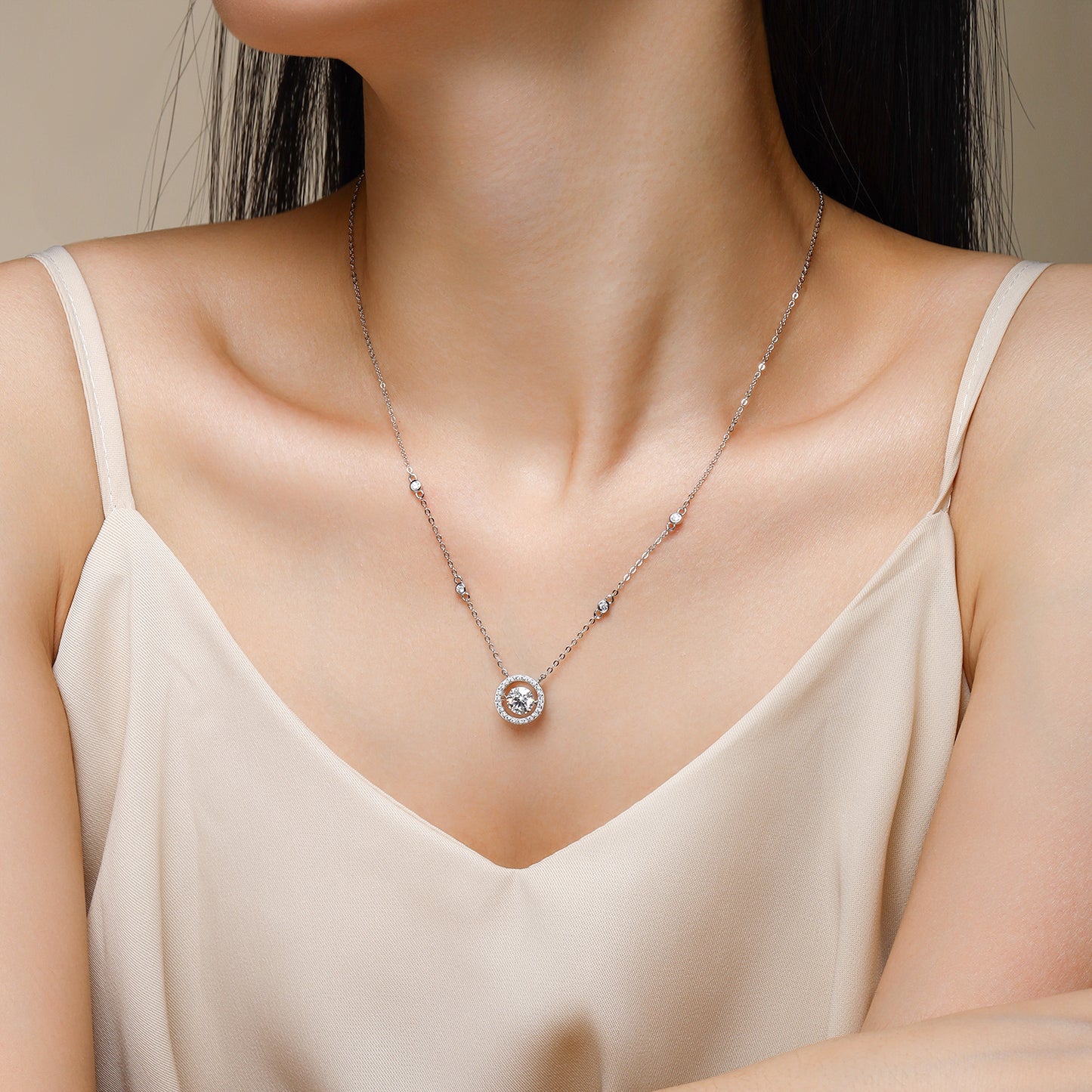 A Fashionable and Luxurious Diamond Jewelry Set With 1-carat Moissanite 925 Sterling Silver