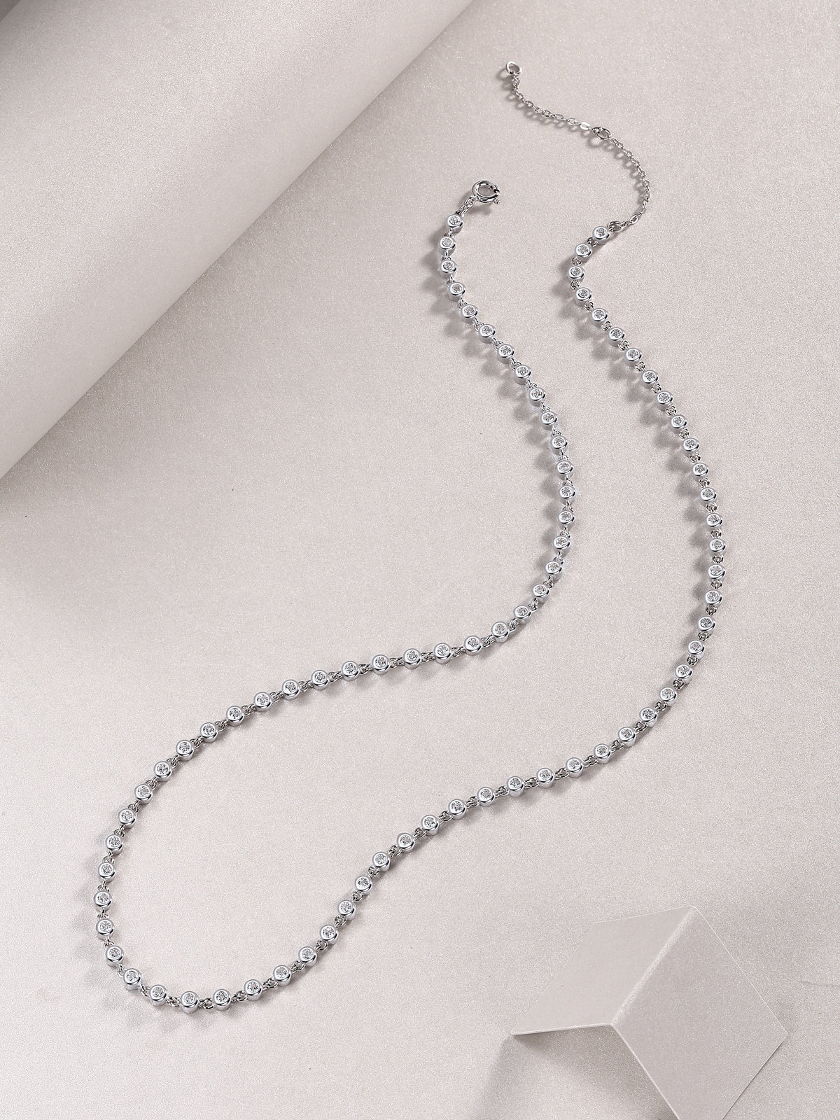 A Fashionable and Luxurious Necklace Set with Moissanite S925 Sterling Silver